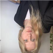 Me defino como una persona muy responsable, trabajadora y con muchas ganas de mejorar la situación académica de los alumnos